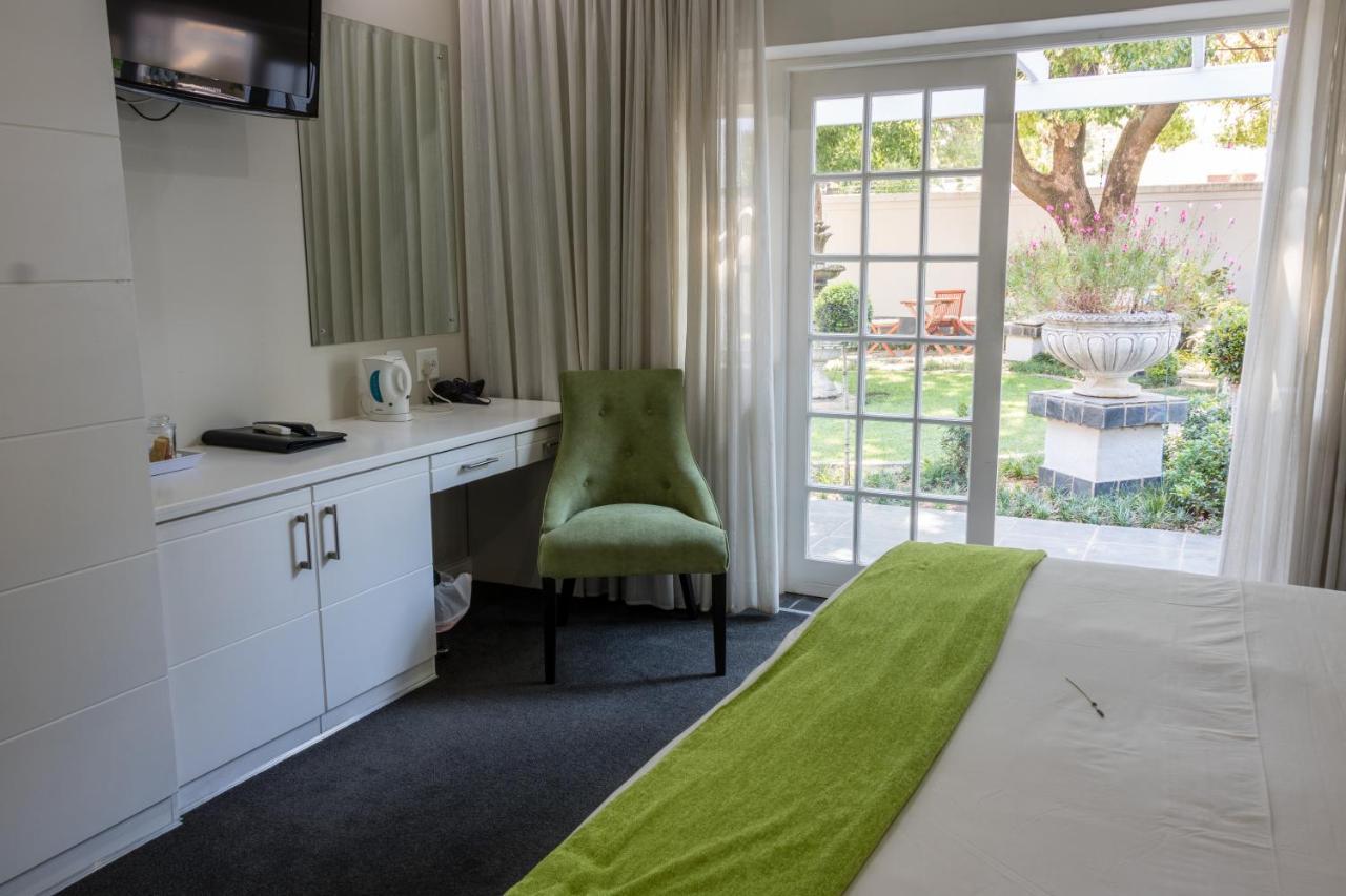 Touch Of Class Guest House Pretoria Exterior foto