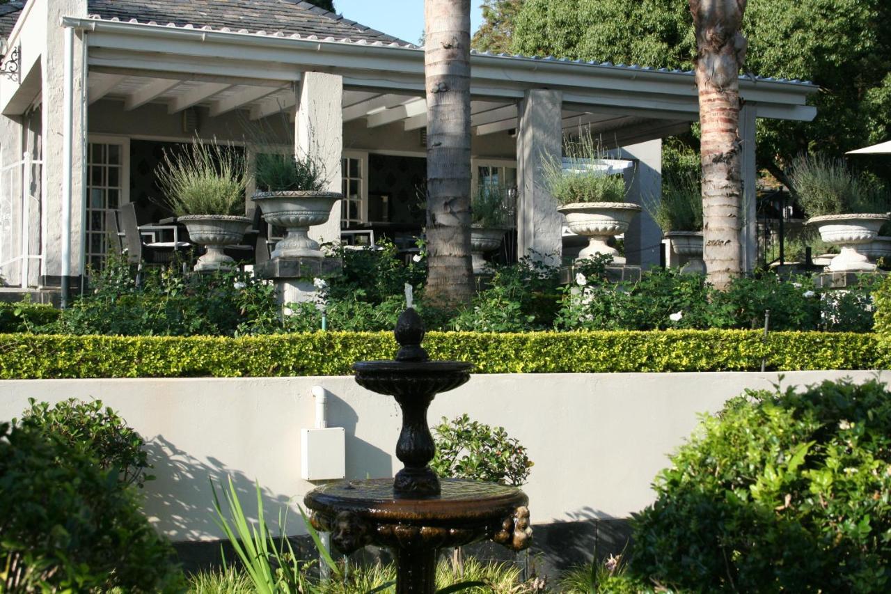 Touch Of Class Guest House Pretoria Exterior foto