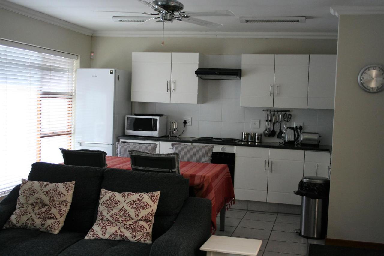 Touch Of Class Guest House Pretoria Exterior foto