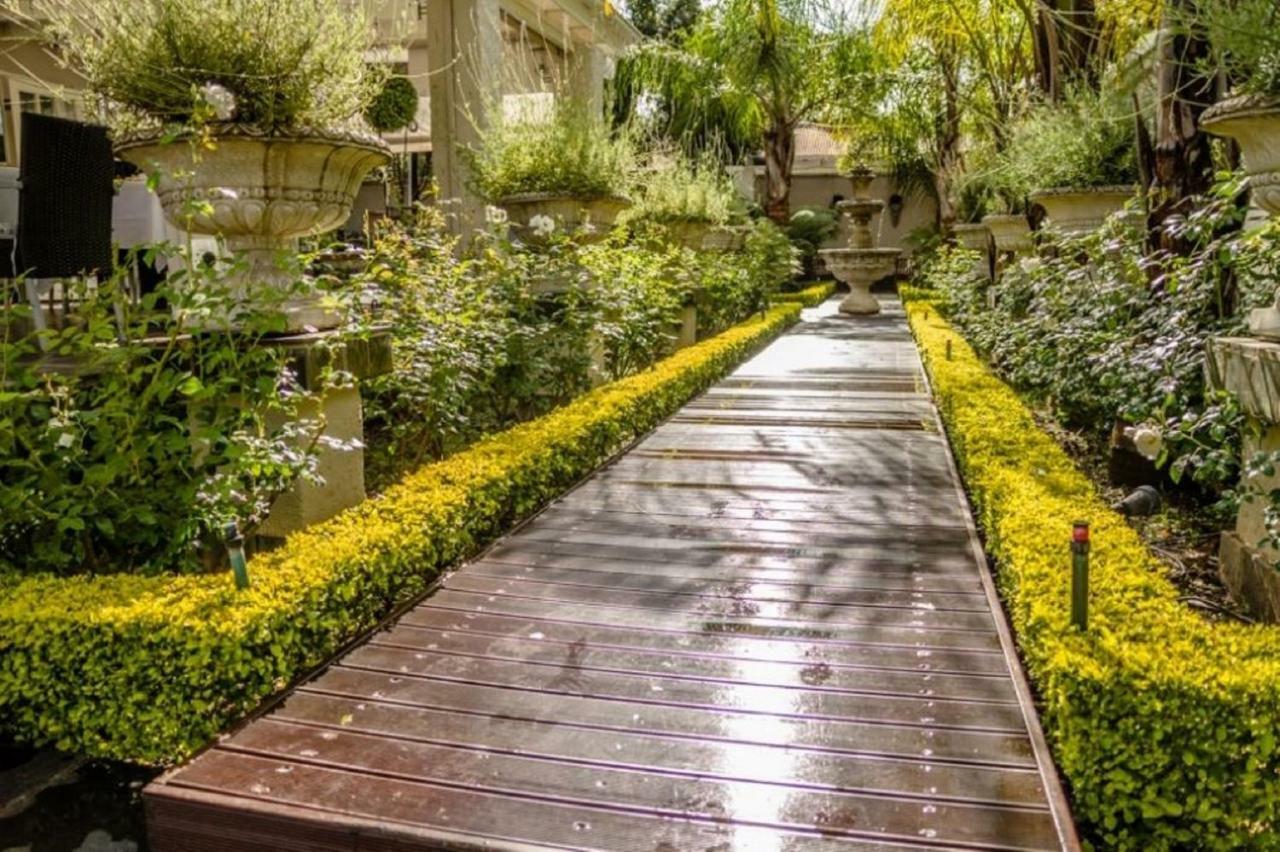 Touch Of Class Guest House Pretoria Exterior foto